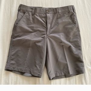 Men's Under Armour golf shorts.  Large gray, wonderful condition